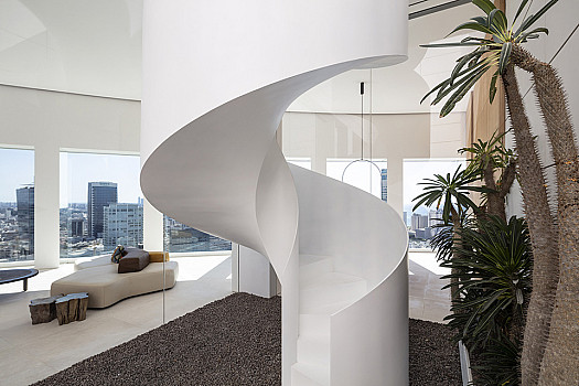 Penthouse Oasis, Outdoor Staircase