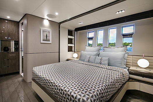 Yacht Guest Room